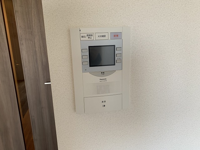 セキュリティ　モニター付きインターフォン