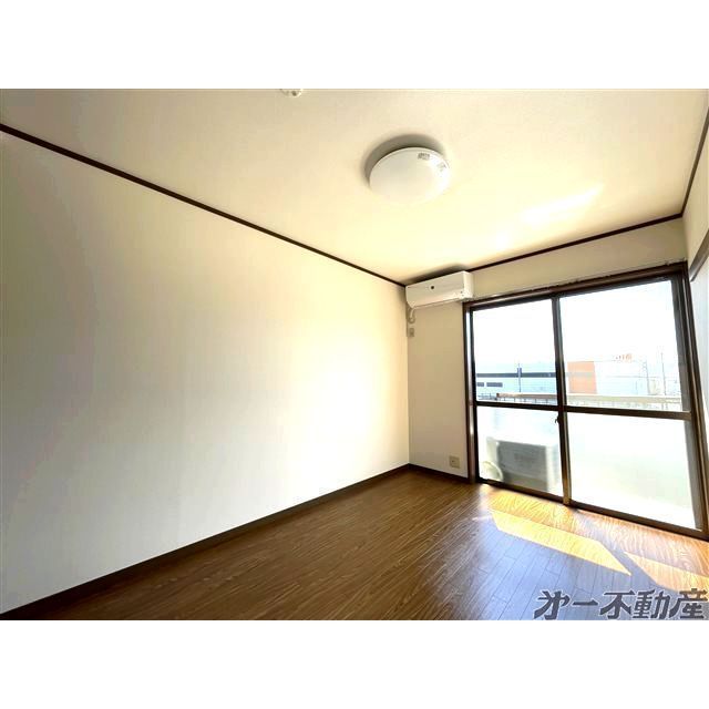 建物外観　洋室