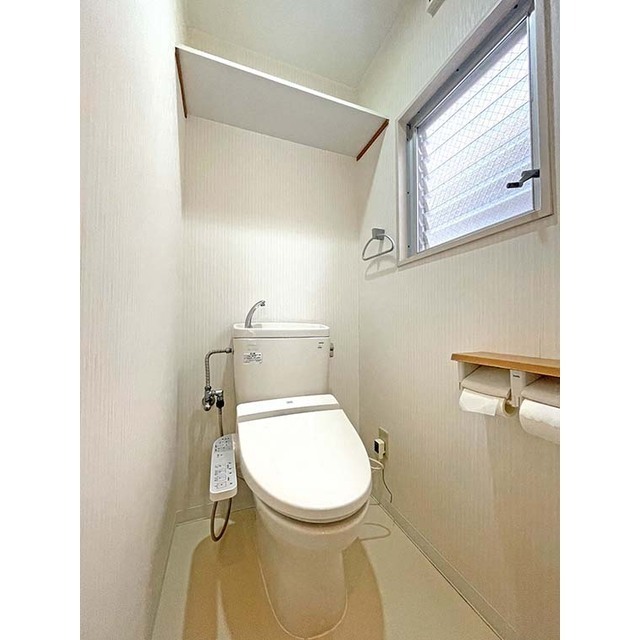 トイレ　温水洗浄便座／イメージ