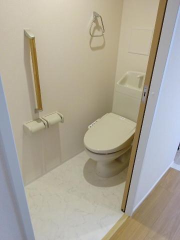 トイレ　シャワー付トイレ