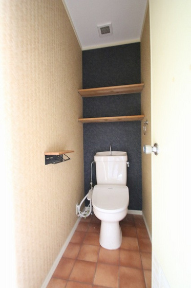 トイレ　※別部屋の写真です