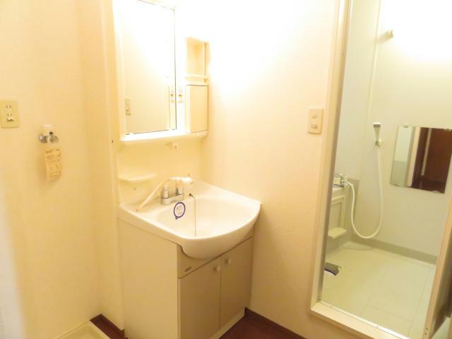 洗面設備　別部屋イメージ画像