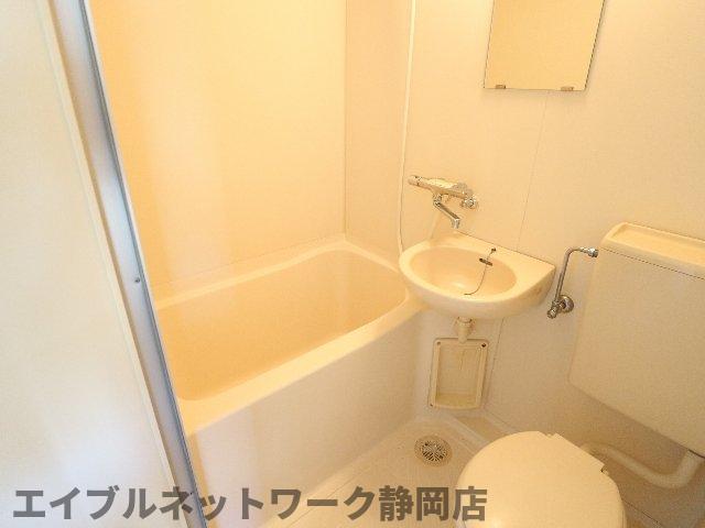 バス・シャワールーム　お風呂で日々の疲れを落としましょう
