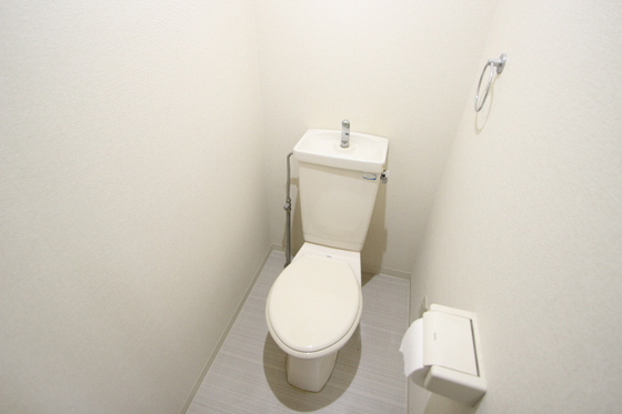 トイレ　※別部屋の写真です