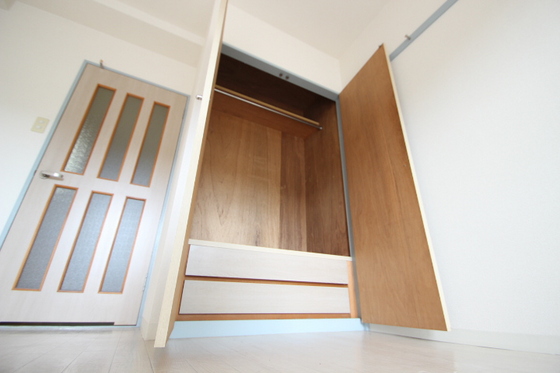 収納　※別部屋の写真です