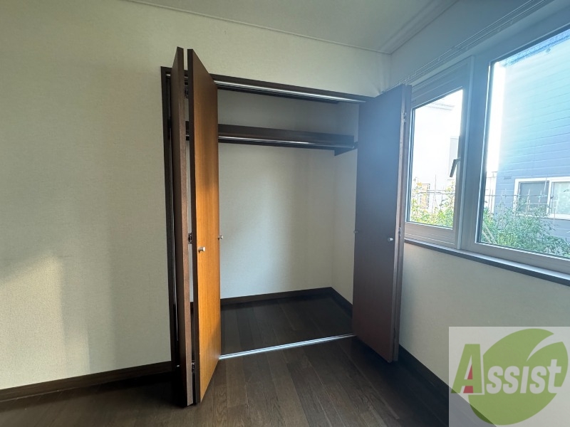 収納　こちらは収納です。物をしまう事ができますね！