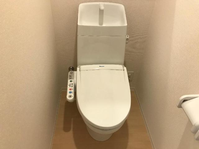 トイレ　シャワー付トイレ