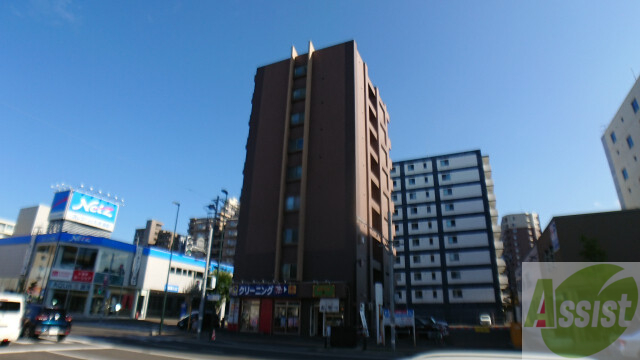 建物外観　札幌市中央区北４条西「メゾン・ド北円山さくら」