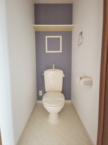 トイレ　別号室の画像です。ご参考下さい。