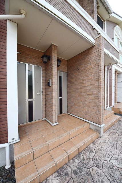 エントランス　お部屋探しは【タウンハウジング千葉店】にお任せ下さい♪