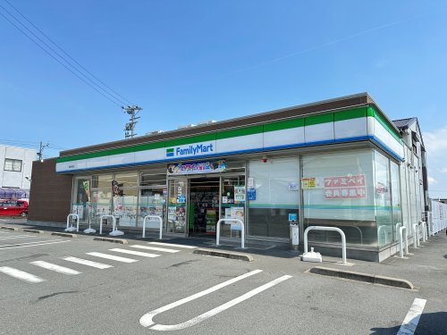 コンビニ　ファミリーマート 津藤枝東店（コンビニ）まで245m