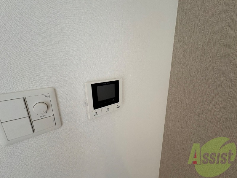 セキュリティ　ＴＶモニター付インターホンです。来客者の顔が見えるので安心！