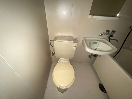 トイレ　別室の写真を使用しております。実際のお部屋とは異なる場合がご