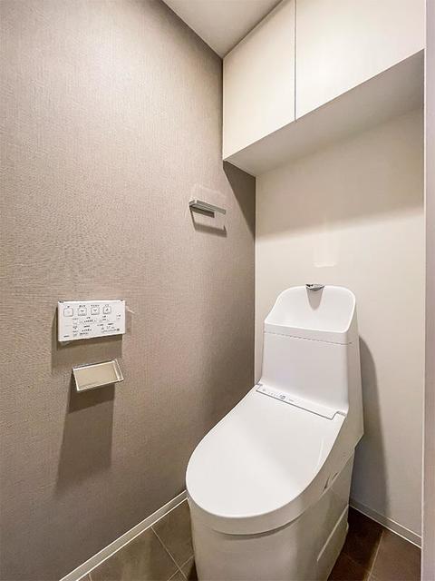 トイレ　※写真は同タイプ住戸です。