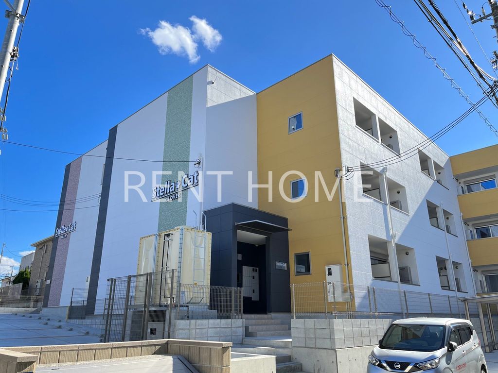 建物外観　駐車場