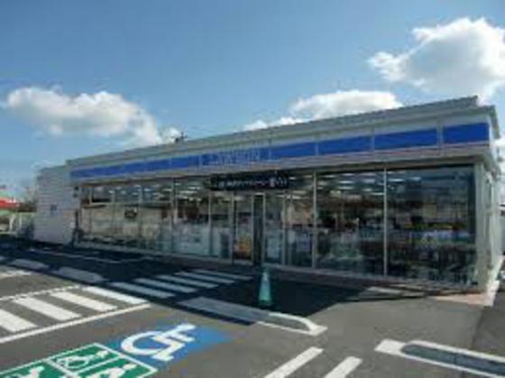 コンビニ　ローソン津河芸東千里店（コンビニ）まで697m