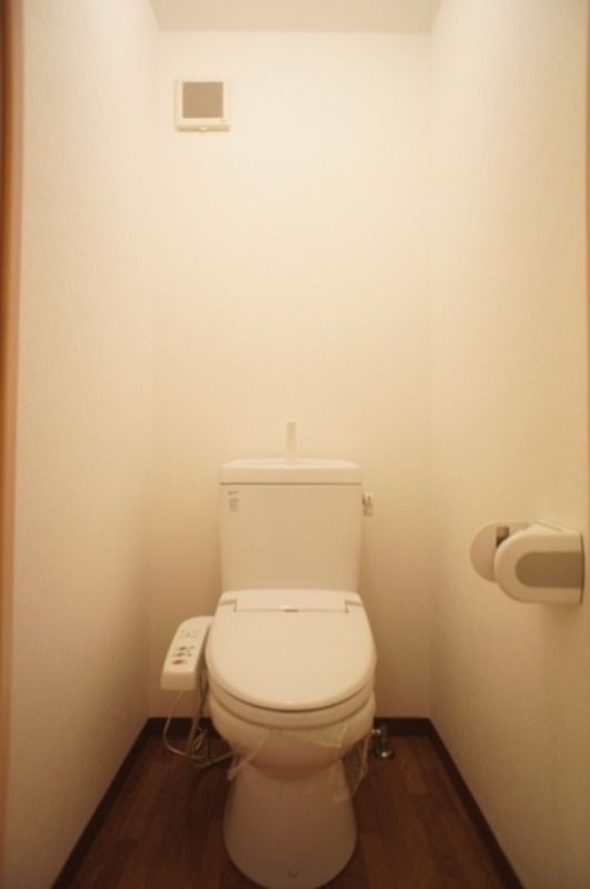 トイレ　図面と現状に相違がある場合には現状を優先