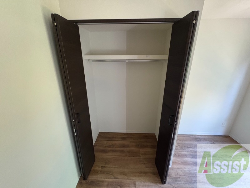 収納　洋室にはクローゼットがあるのですっきり片付きそうです。