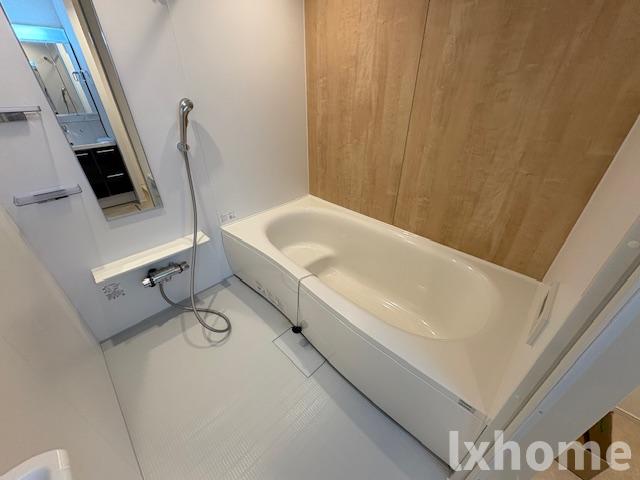 バス・シャワールーム　お風呂で日々の疲れを落としましょう