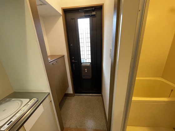 玄関　※別部屋の写真です