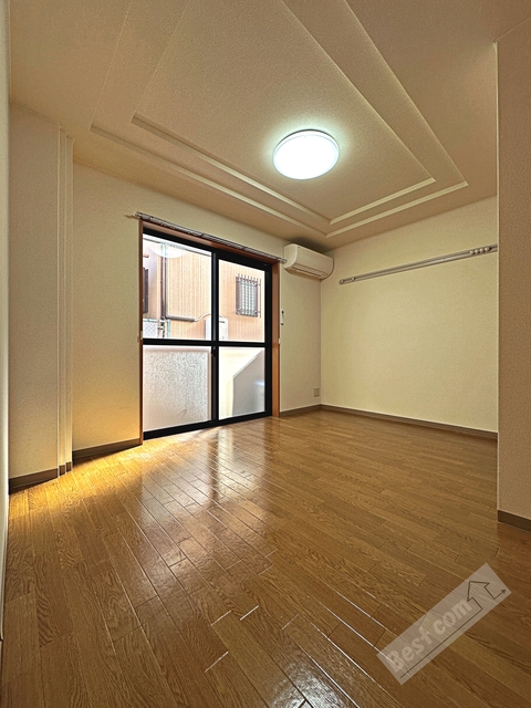 その他設備　エアコン・照明・ピクチャーレール付き