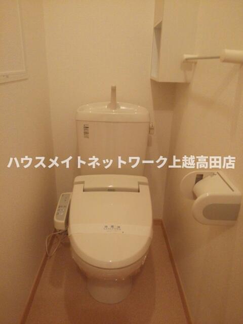 トイレ　温水洗浄暖房便座