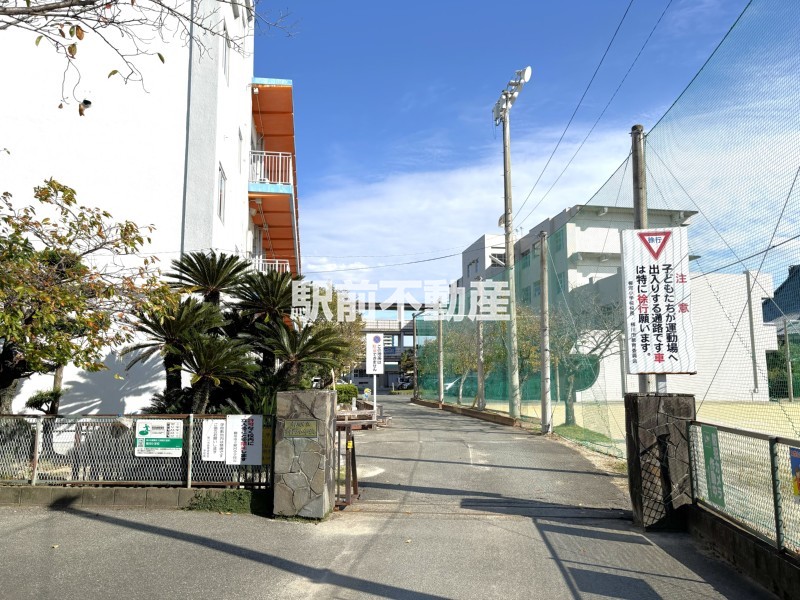 小学校　柳河小学校（小学校）まで700m