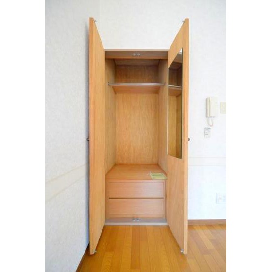 収納　クローゼット