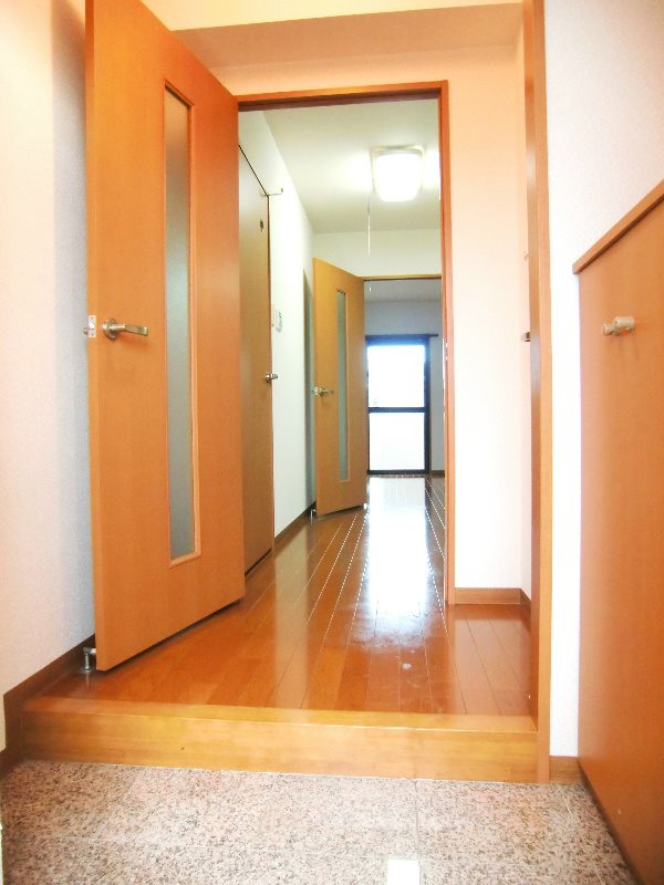 玄関　※別部屋参照