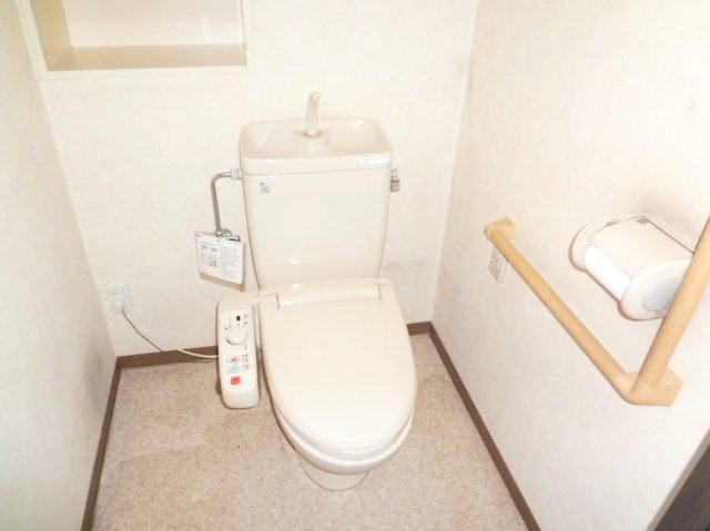 トイレ　シンプルで使いやすいトイレです