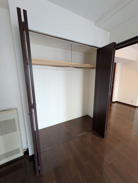 収納　★洋室の収納スぺ―スです♪★