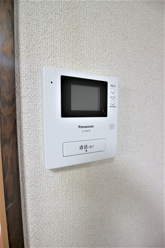 セキュリティ　モニター付きインターホン