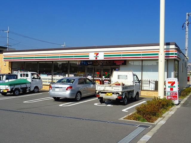 コンビニ　セブンイレブン高槻土室町北店（コンビニ）まで136m