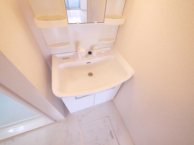 洗面設備　広い洗面スペース