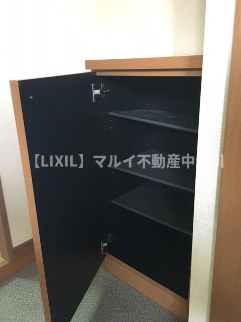 玄関　玄関収納