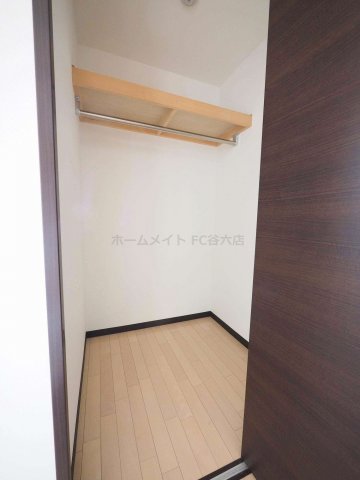 収納　クイーンライフ東今里
