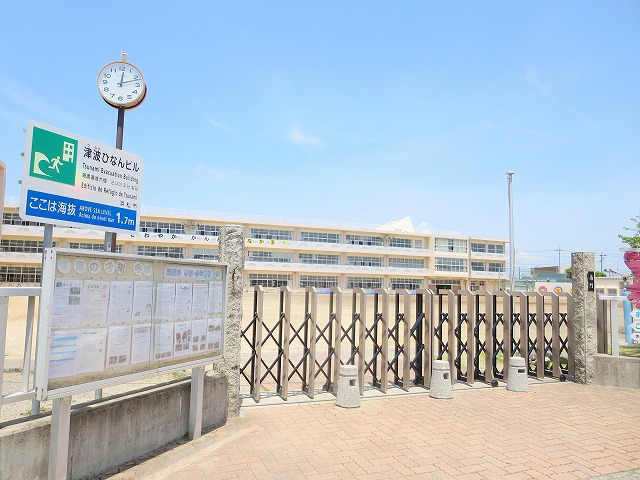 小学校　舞阪小学校（小学校）まで506m
