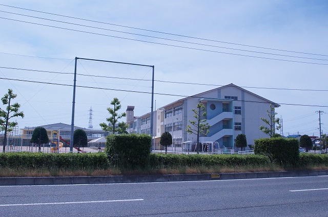 小学校　倉敷南小学校（小学校）まで900m