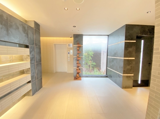 ロビー　エレベーターホール