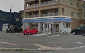 コンビニ　ローソン（コンビニ）まで120m