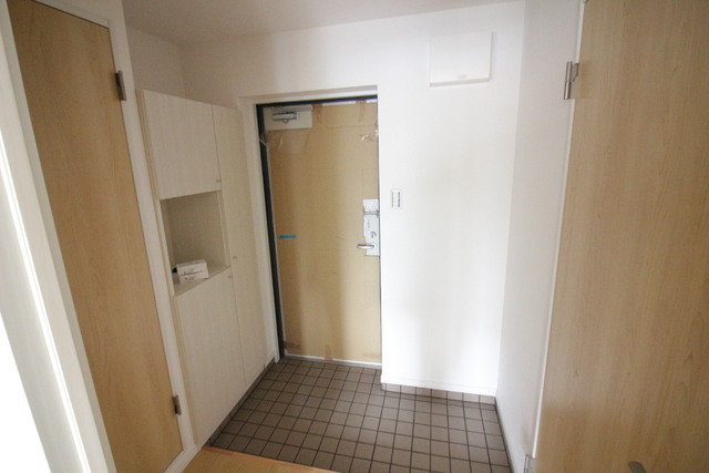 玄関　２０２号室参考写真