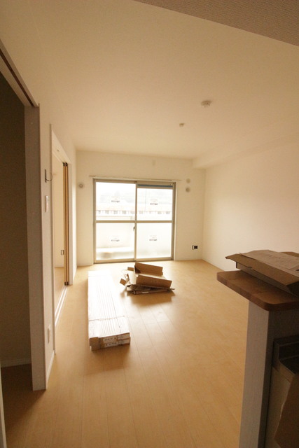 居室・リビング　２０２号室参考写真