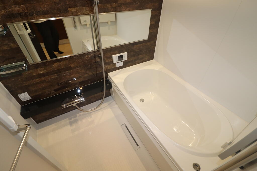 バス・シャワールーム　浴室：画像は同社類似物件の写真