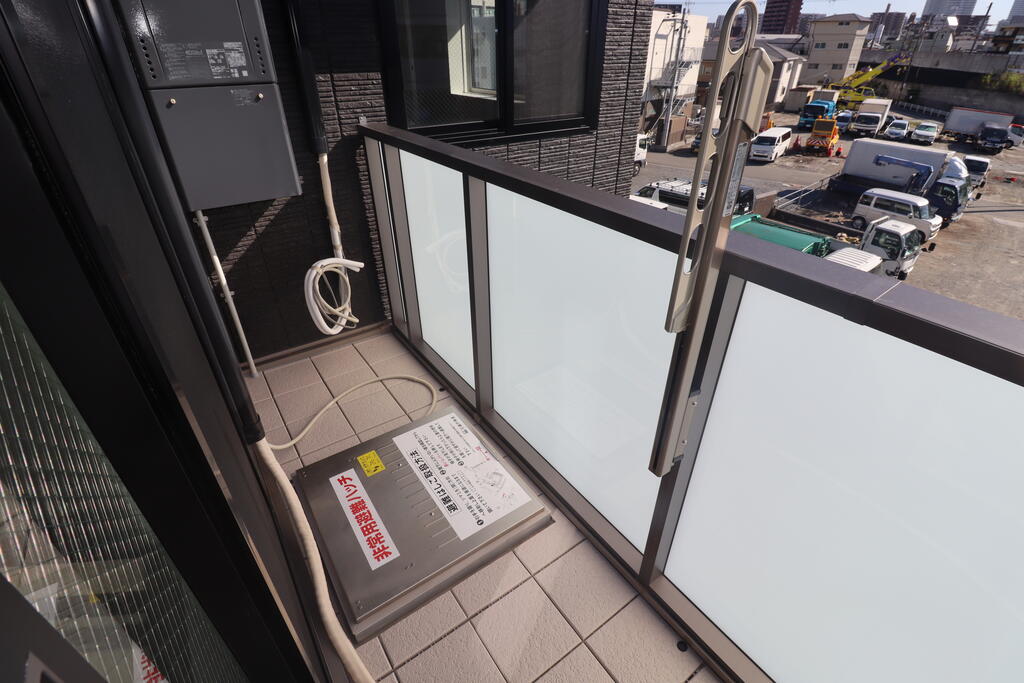 バルコニー　バルコニー：画像は同社類似物件の写真