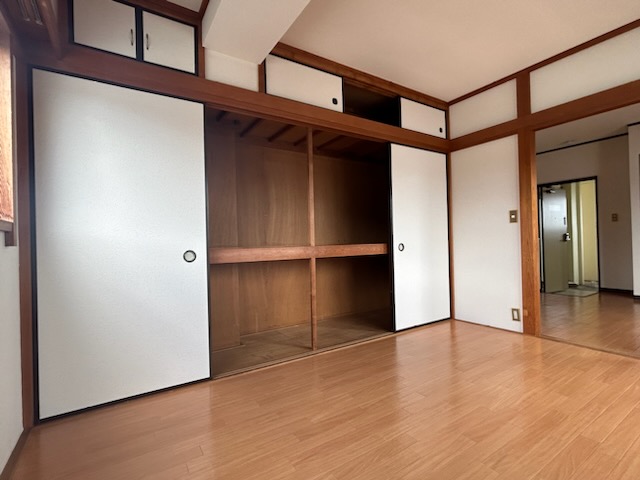 収納　天袋付（2間分）　　ワイドな収納スペース