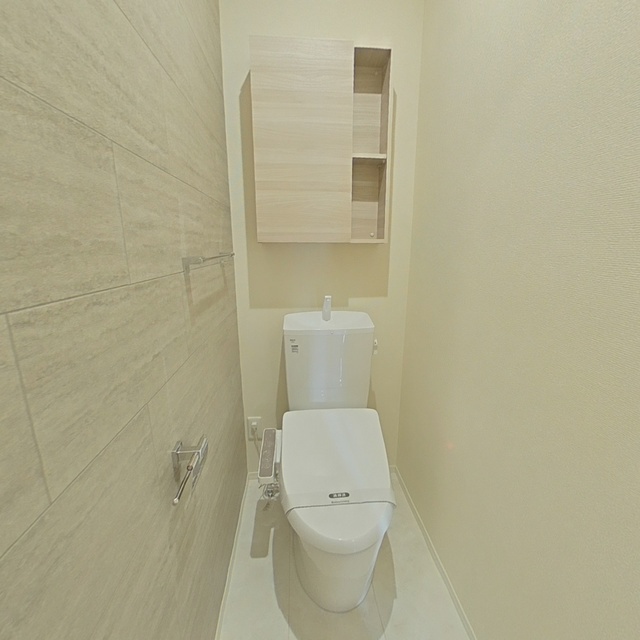 トイレ　温水洗浄暖房便座