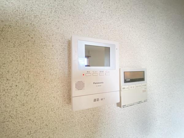 セキュリティ　給湯リモコン、モニターホン！