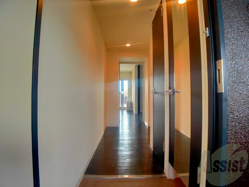 玄関　玄関にはシューズボックスがあります。これはうれしい。