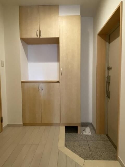 玄関　収納もある玄関です