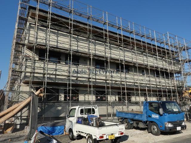 建物外観　建築中